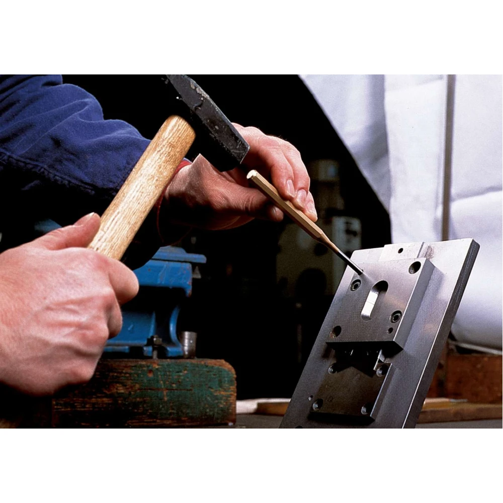 RENNSTEIG Set med körnare/dorn/huggmejslar