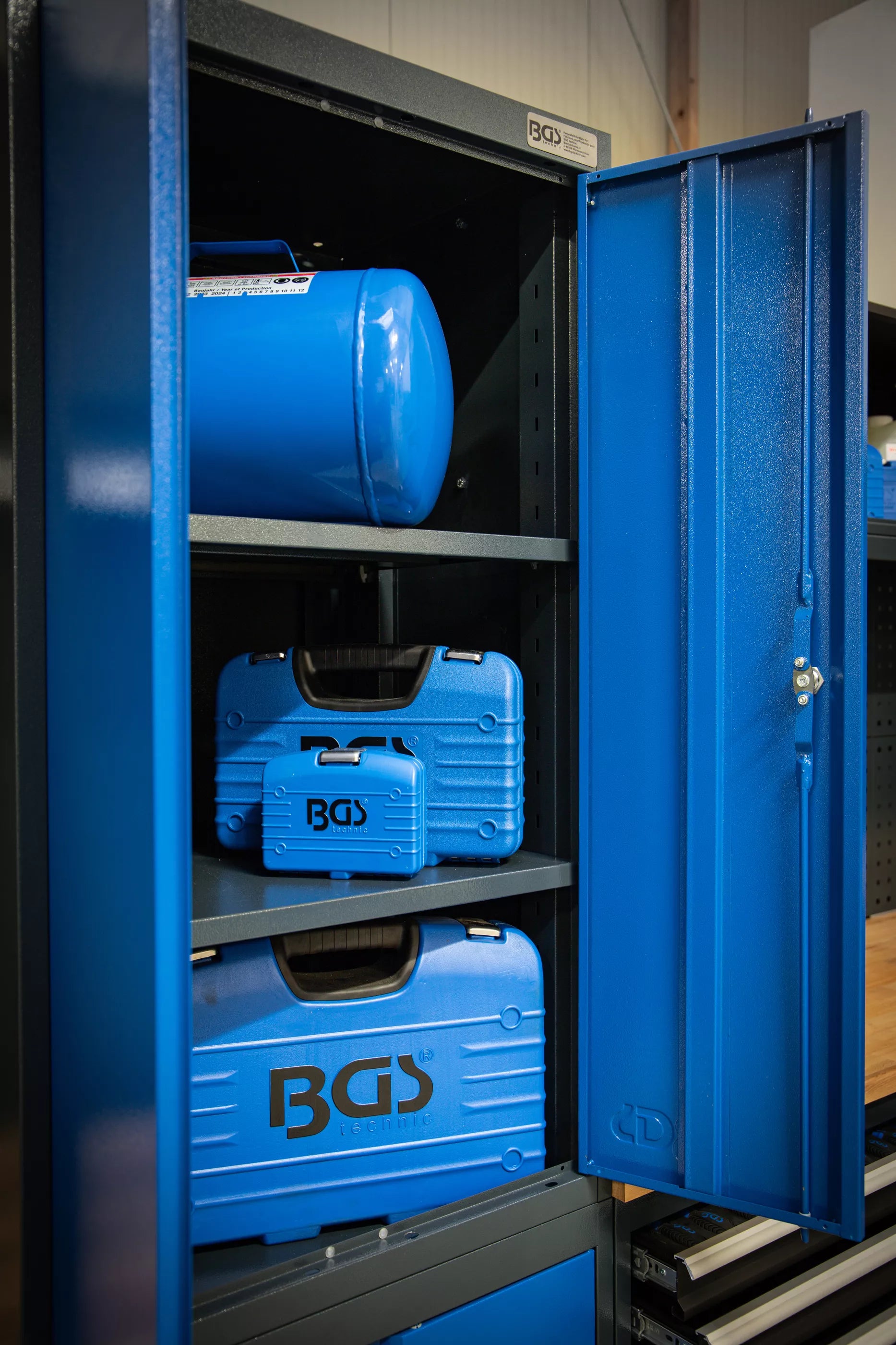 Skåpvägg-system | Flex | Trä | 5 moduler