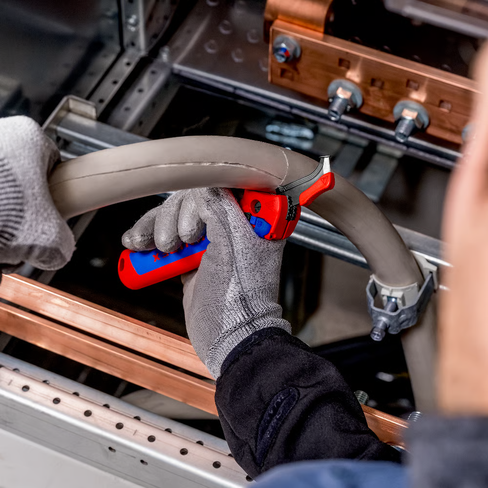 KNIPEX Stripping Knife with guide shoe